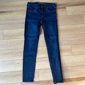 American Eagle Skinny Jeans - Size 6